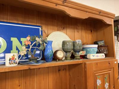 TABLE LOT OF COLLECTABLES