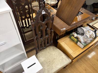 VICTORIAN GOTHIC STYLE CHAIR