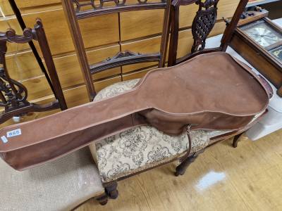 VINTAGE GUITAR