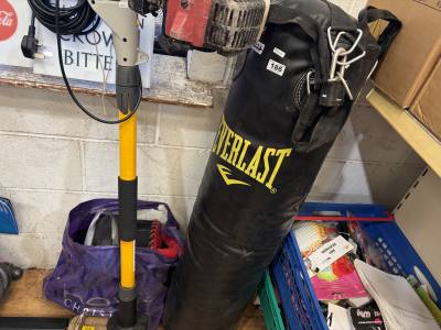 PUNCH BAG + ACCESSORIES