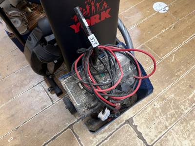 BATTERY CHARGER (SAS) 