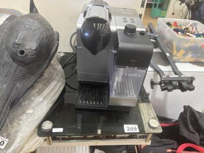 DELONGHI COFFEE MACHINE