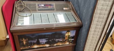 JUKE BOX FOR REPAIR