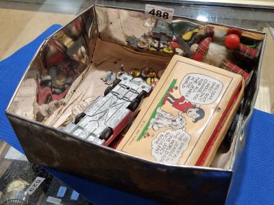 BOX OF FOOTBALL BADGES + CURIOS