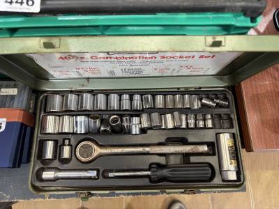 SOCKET SET