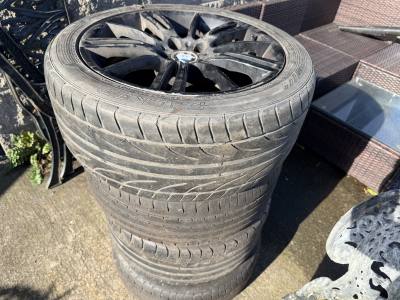 SET OF BMW ALLOY WHEELS