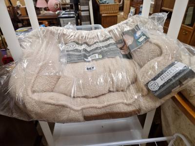 DOG BED