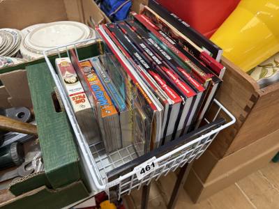 BOX OF WARHAMMER BOOKS + D+D BOOKS