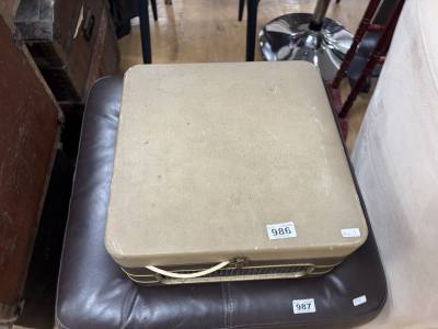 VINTAGE RECORD PLAYER