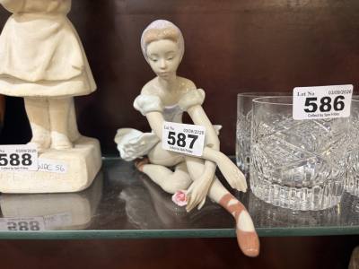 LLADRO FIGURE