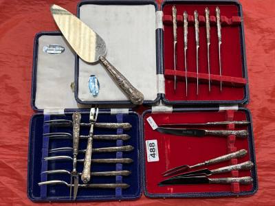 LOT OF SILVER HANDLED CUTLERY