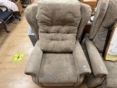 WINGBACK RECLINER CHAIR