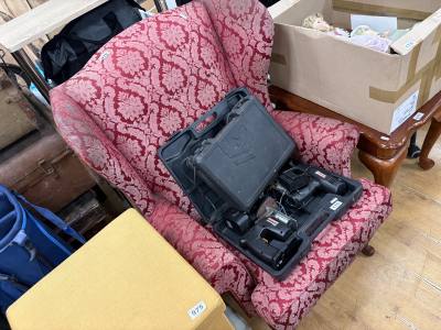 WINGBACK CHAIR
