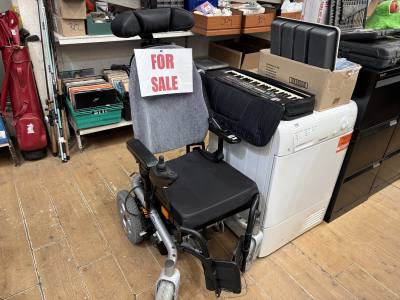 ELECTRIC POWERCHAIR