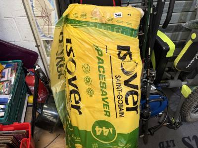 ROLL OF INSULATION