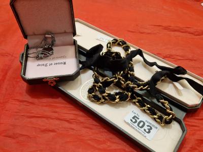 JUICY COUTURE NECKLACE + HANDLE