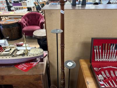 STANDARD LAMP 2 CANDLE STANDS