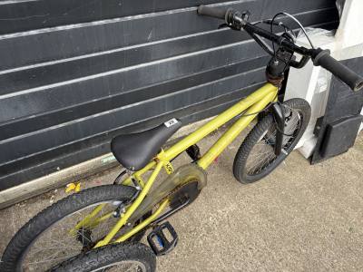 BMX BIKE