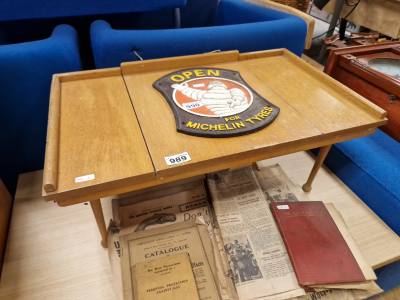 RETRO TRAY