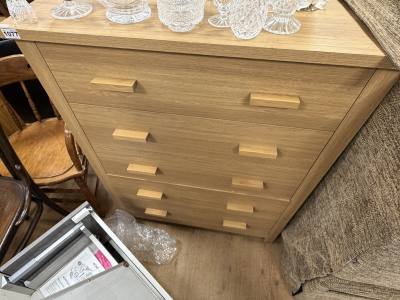 SOLID DRAWER CHEST