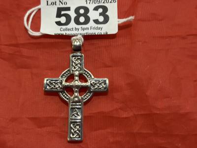 SILVER CROSS PENDANT (13.2 GRAMS)