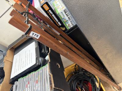 ANTIQUE CLOTHES RAIL