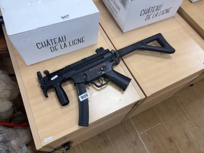 AIRSOFT BB GUN SUBMACHINE GUN