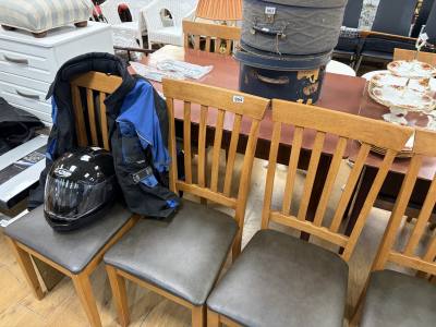 TABLE + 4 X CHAIRS