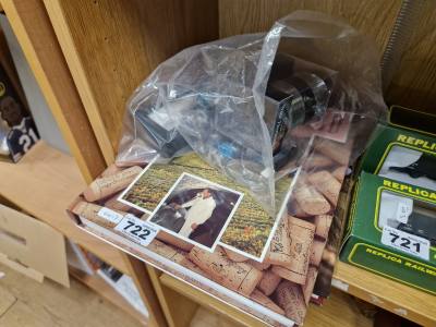WINE ACCESSORIES PLUS BOOKS