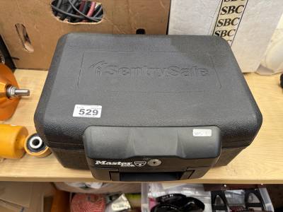 SENTRY SAFE LOCK BOX + KEY