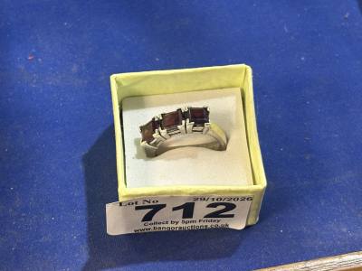 SILVER GARNET RING (SIZE P)