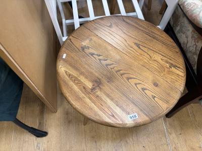OAK SIDE TABLE