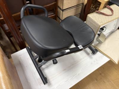 ORTHOPEDIC STOOL