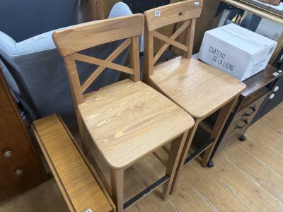 PAIR OF HIGH CHAIRS