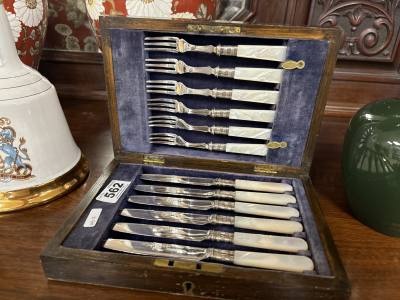 SILVERPLATE KNIFE + FORK SET