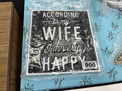 HAPPY WIFE SIGN