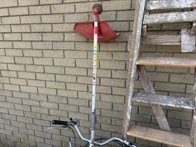 PETROL STRIMMER (SAS)