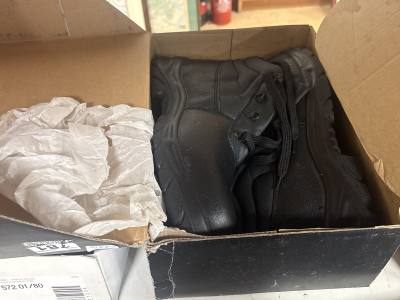 (SIZE 12) STEEL TOE BOOTS