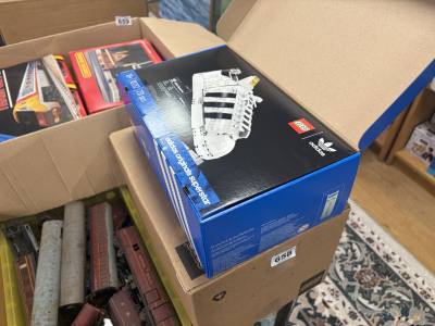 NEW BOXED LEGO ADIDAS SHOE MODEL