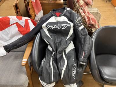 RST MOTORBIKE SUIT