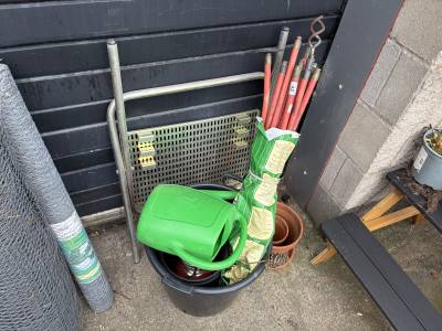 LOT OF SEWER RODS + PLANTERS