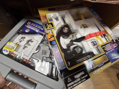 2 X CHILDREN'S MICROSCOPE SETS