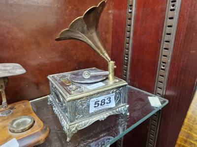 ANTIQUE MUSIC BOX