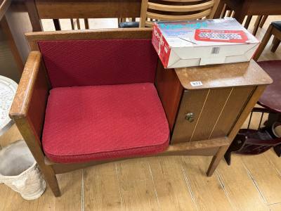 PHONE SEAT