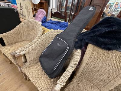 GUITAR CASE