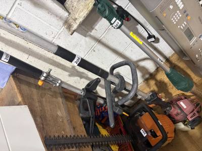 SHIBAURA PETROL HEDGECUTTER