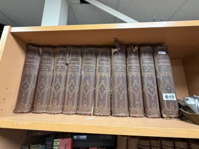 LOT OF ENCYCLOPEDIAS