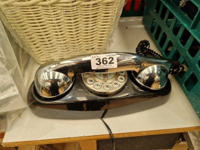 RETRO STYLE TELEPHONE