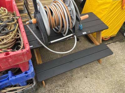 CHILDREN'S PICNIC BENCH