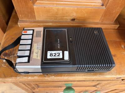 CASSETTE PLAYER